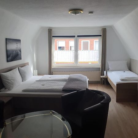 Alt-Emder Buergerhaus Hotel Emden Bagian luar foto