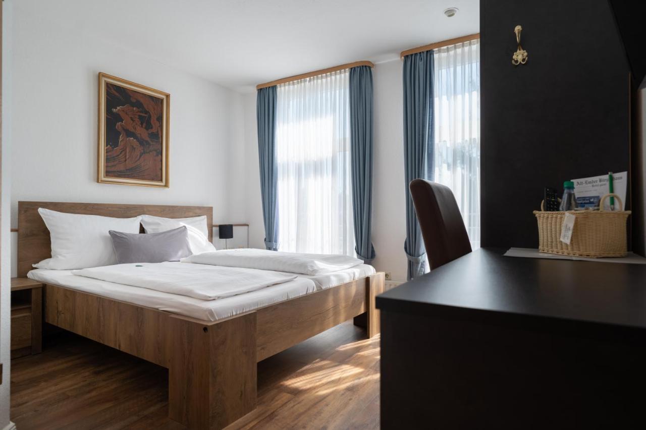 Alt-Emder Buergerhaus Hotel Emden Bagian luar foto