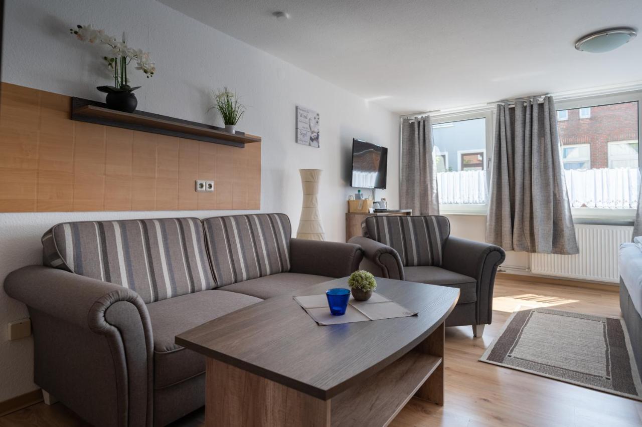 Alt-Emder Buergerhaus Hotel Emden Bagian luar foto