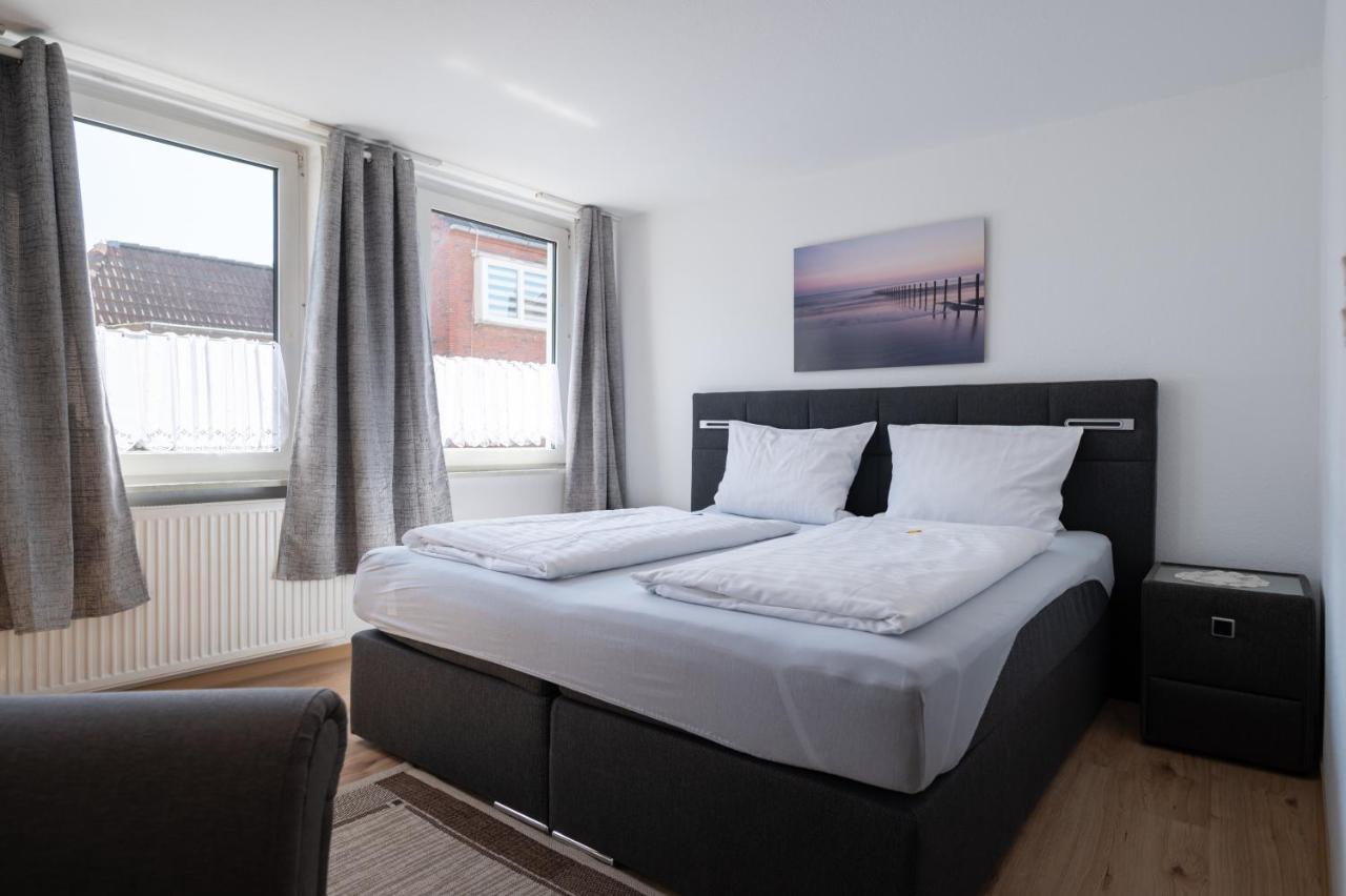 Alt-Emder Buergerhaus Hotel Emden Bagian luar foto