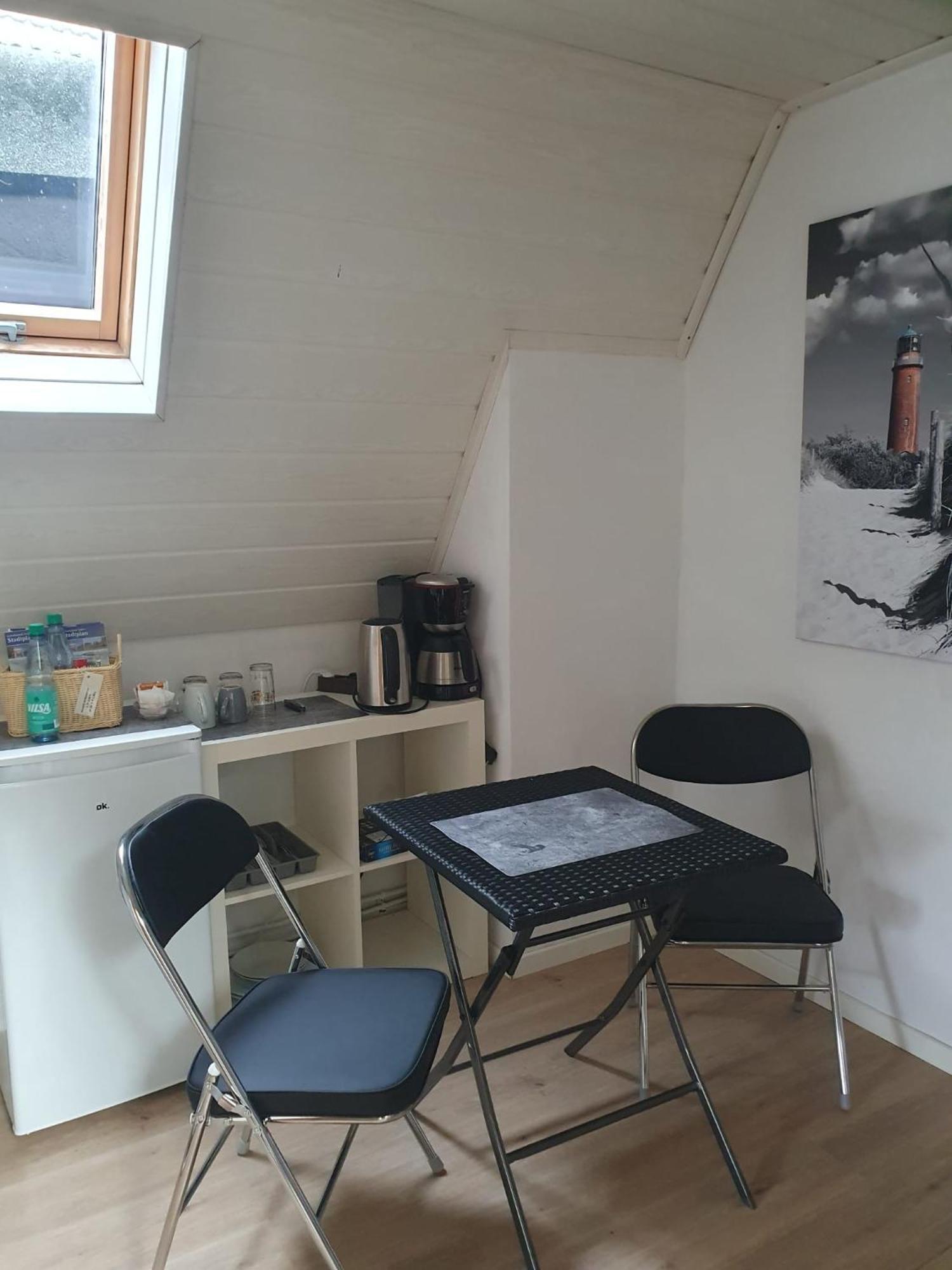 Alt-Emder Buergerhaus Hotel Emden Bagian luar foto