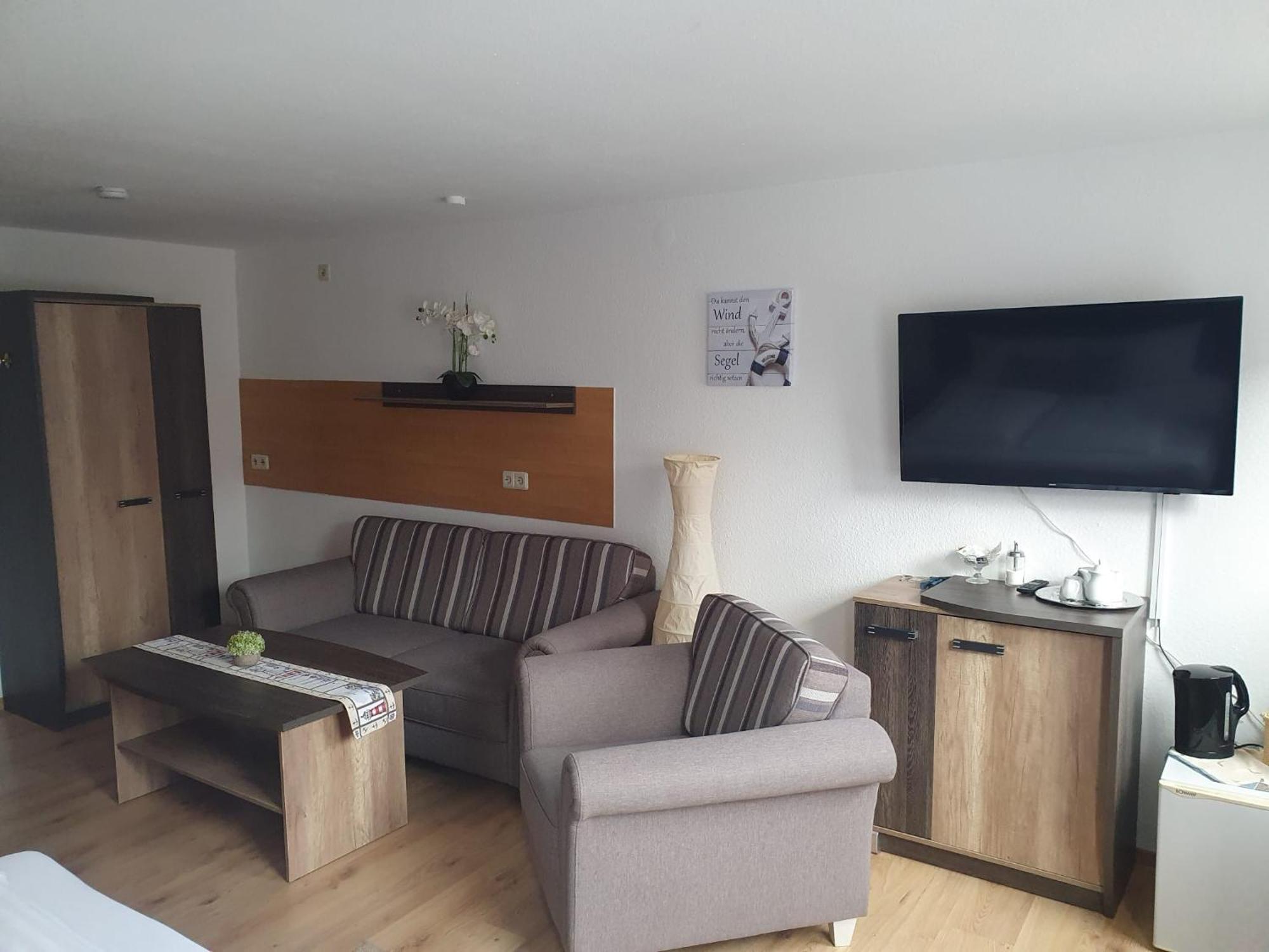 Alt-Emder Buergerhaus Hotel Emden Bagian luar foto