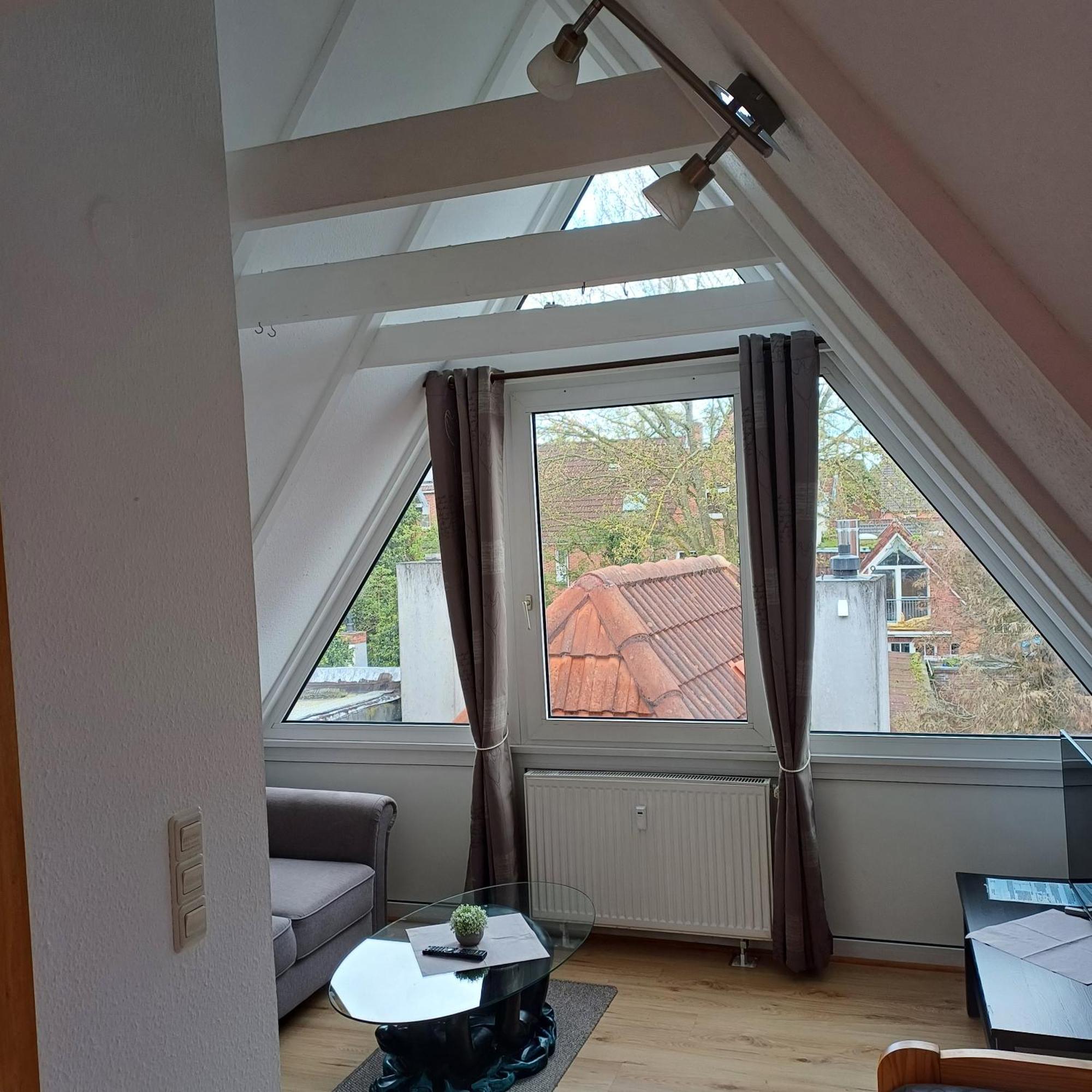 Alt-Emder Buergerhaus Hotel Emden Bagian luar foto